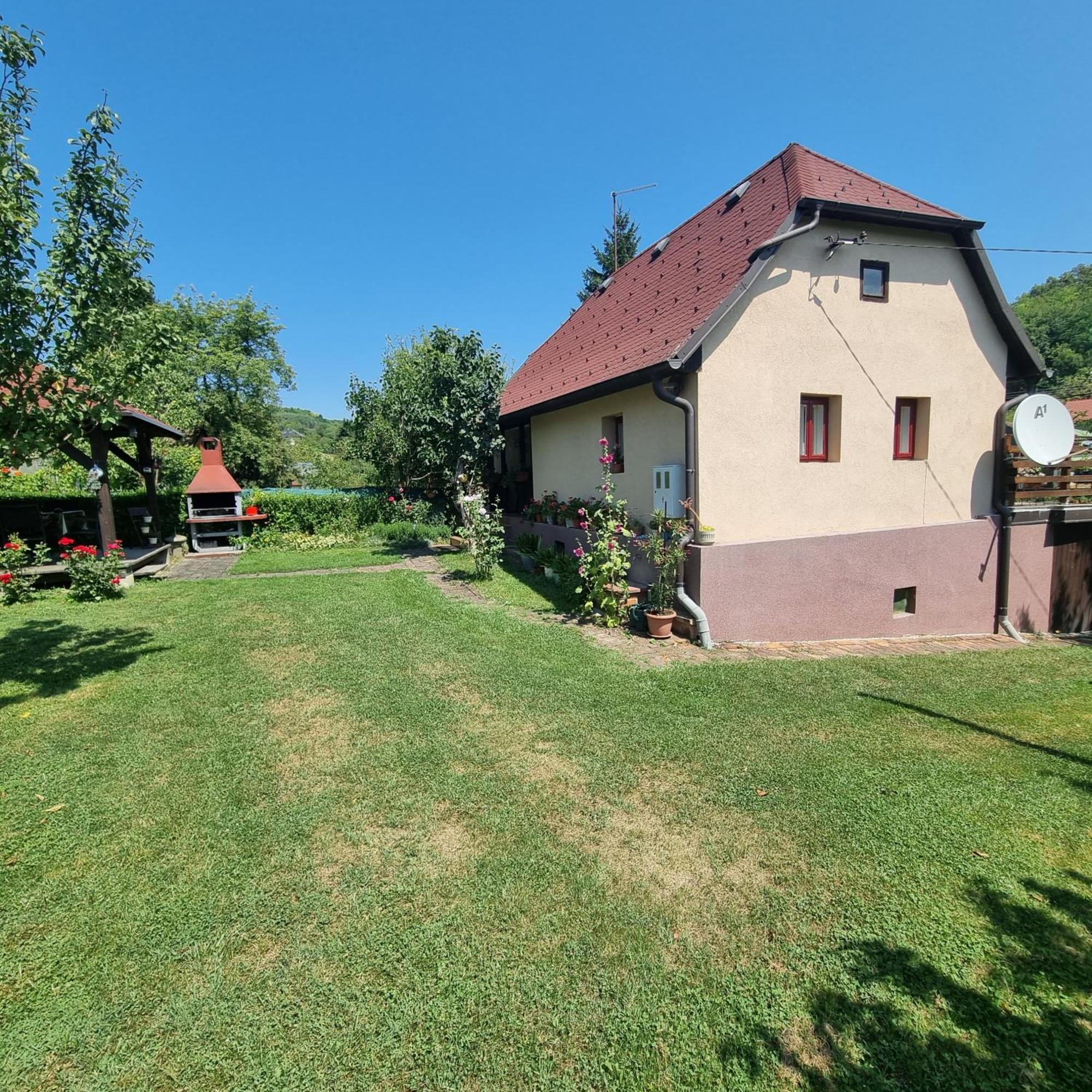 Kuca Za Odmor Bajtica Villa Jesenovec Esterno foto